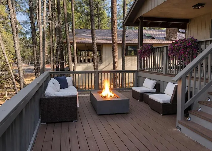 Holiday home "decked Out" Luxury Treehouse *