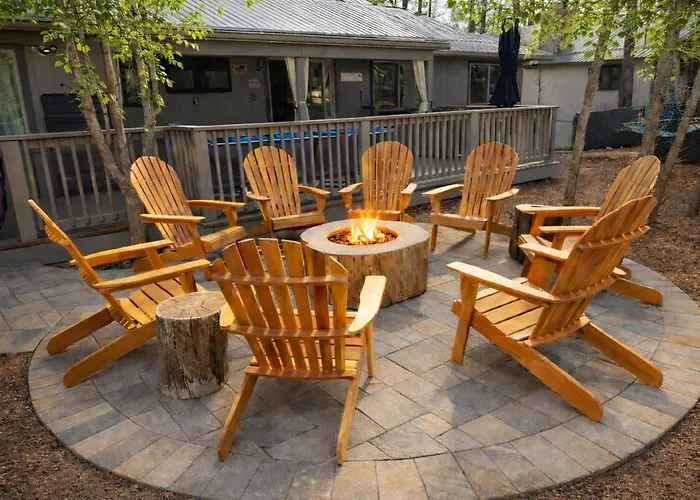 "decked Out" Luxury Treehouse *